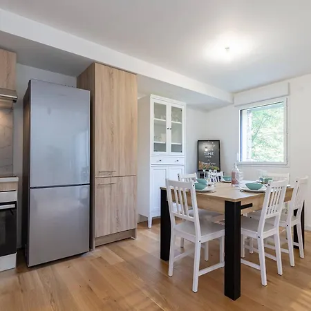 Duplex 8 Pers à Côté Skyvall, - Fr-1-695-88 * Loudenvielle